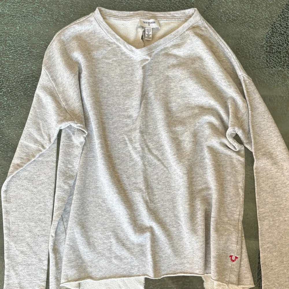 True Religion Open Back Gray Long Sleeve Top - Picture 5 of 11